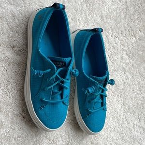 Sperry sneakers size 8